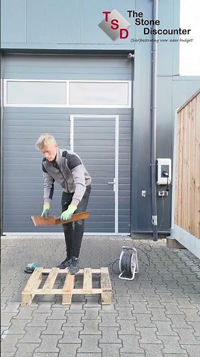 ~Tips voor strips ~ #tuin #opsluitband #staal #cortenstaal #mooi #organisch #slijpen #sierbestrating