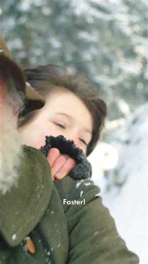 The magic of family and freedom. ❄️ #heidi #snow