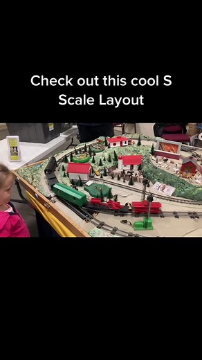 This American Flyer Layout is awesome! #modeltrains #modelrailroad #modelrailroading #sscale