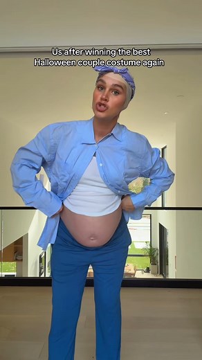 1.5M views · 10K reactions | Mini me, you complete me 﫶來 #fblifestyle #minime #halloween #costume #couple | The Herberts | Facebook