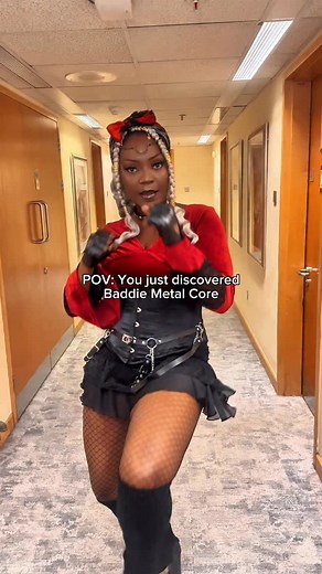 Attitude gyal 🤘🏾 “Mouth” is yours, go listen x My final show of the year: 23/11/25 - London O2 Academy Islington supporting Delilah Bon, Get tickets now x #altmusic #rock #altfashion #rockband #numetal #metal #bbcintroducing #metalband #baddiemetalcore #craewolf | Crae Wolf