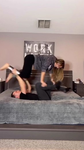 Who heard it? 💀🤣 @juliaxsummerx