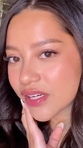 Jess | Makeup • Tutorials | You know how sometimes you wanna look like you didn’t really try? This is the makeup for that 🫶🏼 @maccosmetics brow styler shade “spiked”... | Instagram