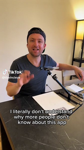 Everyone needs this app called Da Vinci Eye: AR Art Projector 😎 #davincieyeapp #drawing #iphoneapps #iphonetricks #augmentedreality #spatialcomputing #familyportrait