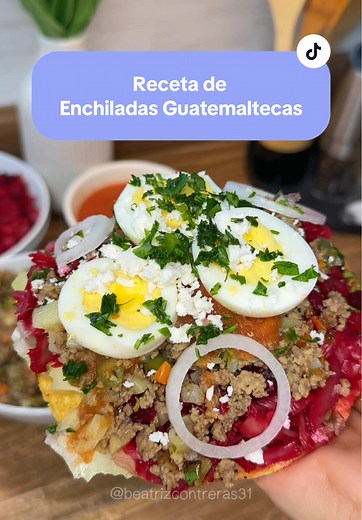Receta fácil de Enchiladas Guatemaltecas