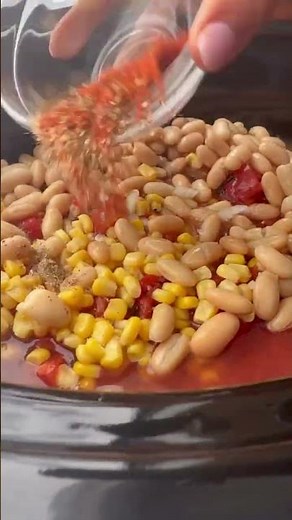 My VIRAL Crockpot Buffalo Chicken Chili