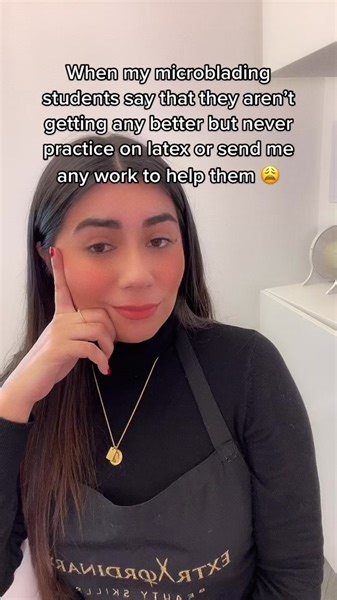 Microblading requires you to practice many hours to master the skill ✍🏻 As your mentor I will fully guide you thru your jorney❤️ #fyp #brows