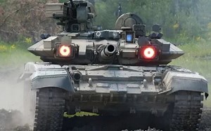 神一般存在的T-90主战坦克性能如何？看完，我懂了！