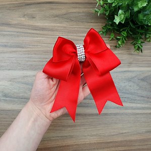 100K views · 1.3K reactions | A very stylish and easy to make bow | Un lazo muy elegante y fácil de hacer. | DIY Vakti | Facebook