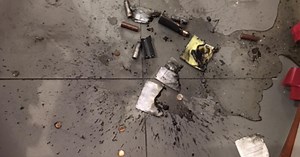 E-Cigarette Explodes In Man's Pants Pocket At Grand Central Terminal - CBS New York