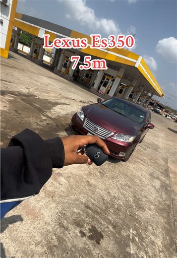 Lexus ES350: Your Guide to This Luxury Sedan