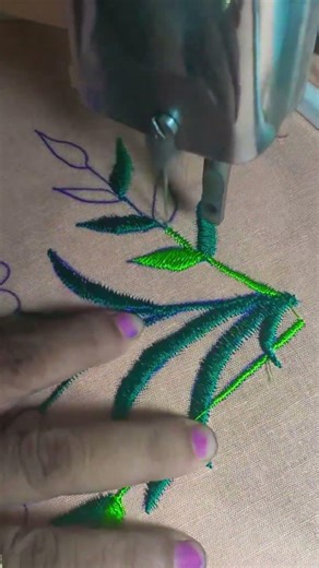 small leaf pattern embroidery design 🌿🌿🌿🌿🌿🌿 zigzag stitch