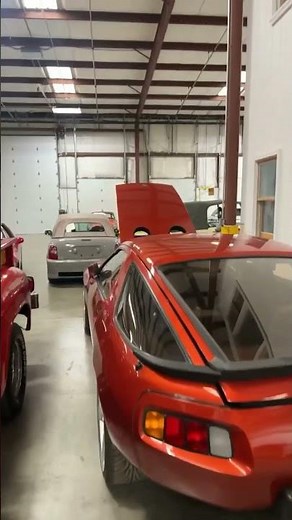 1982 Porsche 928 - Boeing T50 Turbine powered