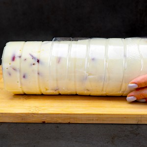 Few people know this secret. Here's how to make the best homemade cheese Ingredients: milk: 1 l (34 pt) starch: 120 g (4.2 oz) salt: 5 g (0.2 oz) OVER MEDIUM FIRE: 10 MIN soft butter: 15 g (0.5 oz) cheese: 200 g (7.1 oz) red onion: 1 pc salt: 3 g (0.1 oz) | Appetizing.tv