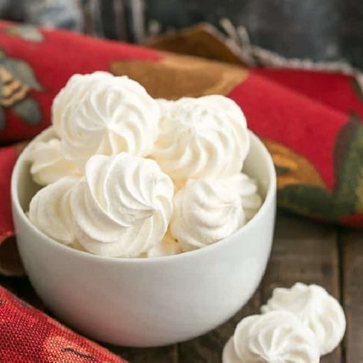 Simple Meringue Cookies - w/ Tips & Video - That Skinny Chick Can Bake
