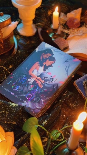 Want a chance to win this deluxe edition of Of Shadow and Moonlight or maybe it’s matching edition of Tipped in Frost and Blood? Hop over to insta to enter for your chance to win! Also be sure to check out the kickstarter that launches Sunday March 1st!