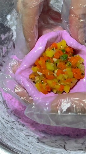 Put the filling inside and wrap it up. #alotravinh #food