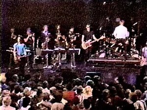 Huey Lewis & The News - Working For A Living