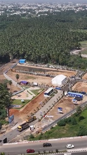 G Square Housing on Instagram: "Step into smart living within the city limits ✨ Welcome to G Square Vaigai Crest, Velammal Medical College, Madurai, a RERA and DTCP approved villa plot community crafted for modern families and forward thinking investors. Located right next to Velammal Medical College on the Madurai Tuticorin Highway, this premium development brings together everyday convenience and long term value, all within easy reach of the city. Just 3 km from Teppakulam, connectivity comes