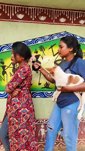 Saloni Chetty on Instagram: "#desi girl"