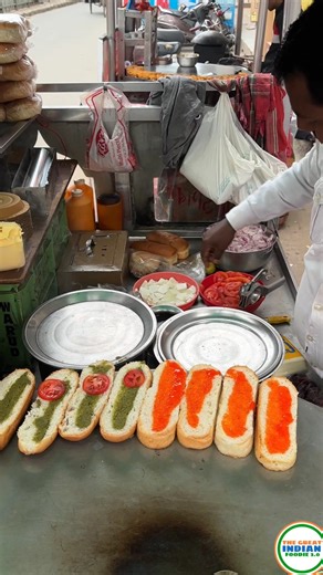 6M views · 32K reactions | Delhi ke sabse best hot dogs | Thegreatindianfoodie2.0 | The Great Indian Foodiee | Facebook