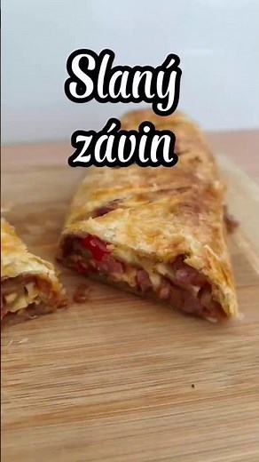 Slaný závin z listového těsta Cibule, paprika, klobása a sýr… jednoduchý a strašně dobrý