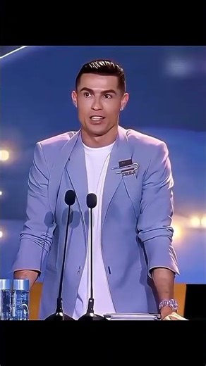 Cr 7 singing