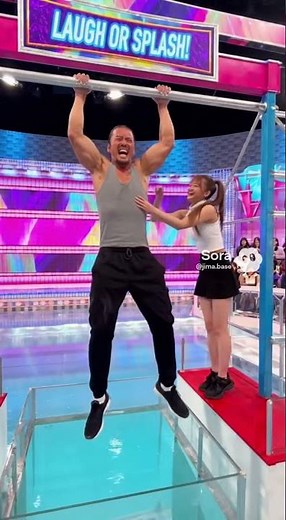 Tickle Challenge! Can he survive? tickle くすぐり cocegas cosquillas 간질 kitzeln #tickle #くすぐり #tickling