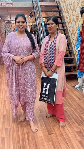 2.4K views · 95 reactions | Client review #customerlove #clint #million #followforfollowback #trendingreels #thankusomuch #clintlove #customerreview #刺 | Himani's Collections | Facebook