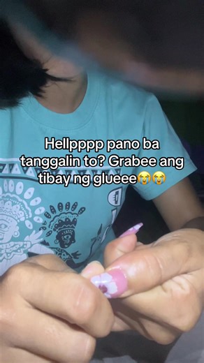 How to Remove Fake Nails Efficiently