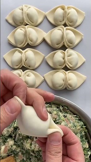 How to Fold Dumplings for Beginners 🥟 Easy Dumpling Wrapping Tutorial #Shorts