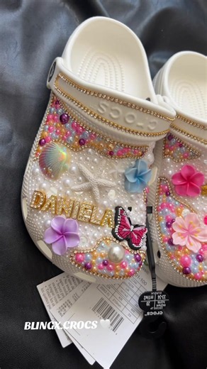 Custom Crocs Bling Ideas for Summer: Simple Crocs Customization