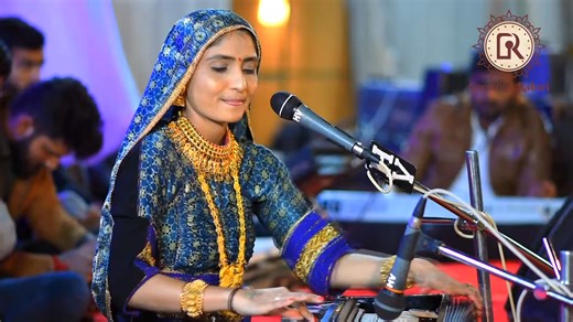 242K views · 12K reactions | Geeta Rabari _ Koyal Bethi (Lagan Geet) new Gujarati lagan geet 2025 Geeta Ben Rabari. | ɢᴜᴊʀᴀᴛ Qᴡᴇᴇɴ ɢᴇᴇᴛᴀ ʀᴀʙᴀʀɪ | Facebook