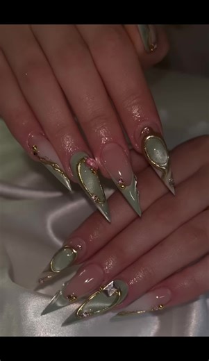 Creative Cat Eye Nail Art Ideas for Stunning Manicures