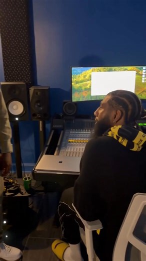 When Wayne sees Delicia at Iman’s house! | Mary Hall | Facebook