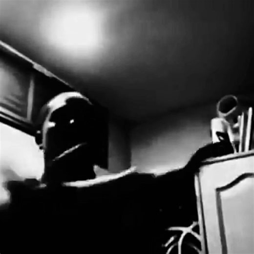 Strength without awareness is blind force. Awareness without strength is empty silence. Only when the internal and external merge does movement become wisdom, and stillness become power. | Internal Pugilism Thailand