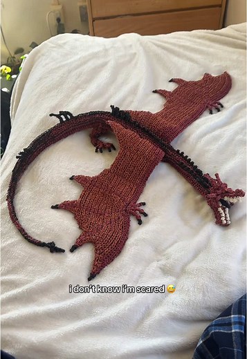 Smaug: 32-Inch Dragon Creation Using Rainbow Loom