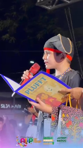 Tânia Marilda Monteiro on Instagram: "Encanto de Apresentações do 3º Dia da Culminância do Projeto ALIP na Praça da Bandeira Realizada nos dias 16, 17 e 18, a culminância do Projeto ALIP – Alunos Lendo, Interpretando e Produzindo aconteceu na Praça da Bandeira, reunindo estudantes, educadores e a comunidade em geral em um grande momento de celebração da leitura, da cultura e da educação pública. Durante os três dias de programação, o evento contou com apresentações culturais, exposições e social