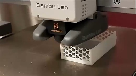 作为入门款，我觉得太震撼了！这款产品不仅设计贴心，操作简单，关键是解决了日常使用中的诸多痛点。结合生活场景体验后，分享真实感受：无论是通勤、居家还是出差，它都能