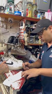3.1M views · 37K reactions | ✨ ¡Unos Air Force One con valor sentimental!El cliente los trajo a El Cometa para devolverles vida#AirForceOne #RestauraciónConHistoria #fblifestyle | Reparadora De Calzado El Cometa TV | Facebook