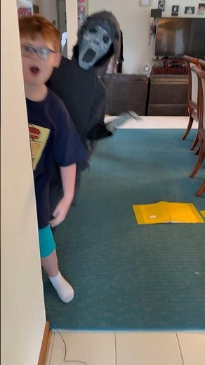 Spirit Halloween Animatronics Realistic