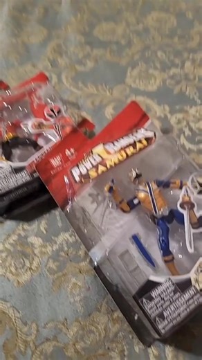 Go, Go Samurai, this felt nice to get #powerrangers #powerrangerssamurai #noselfcontrol #swapmeet