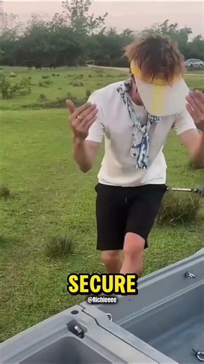 Can You Really Get a Durable Motor Boat for Just $900? 🚤💰