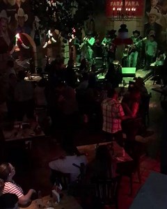 15 reactions | Viernes con música en vivo en #ElFaraFara | El Fara | Facebook