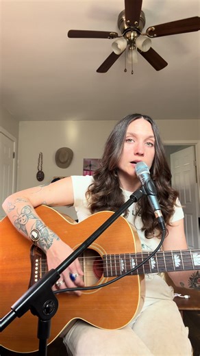 Today marks one whole year since I released my song Your Hearts A Tin Box into this world! Here’s a little lazy at home acoustic version to celebrate, you can find the full band version on my latest album From Newman Street, now on all streaming platforms #kassivalazza #yourheartsatinbox #singersongwriters