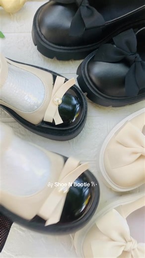 Facebook page: Shoe N Bootie