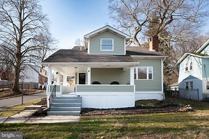 6 Apple Ave, Media, PA 19063 - MLS PADE2062502 - Coldwell Banker