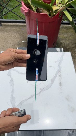 Fireworks vs phone #crakers #fireworks #experiment | Fix Aby