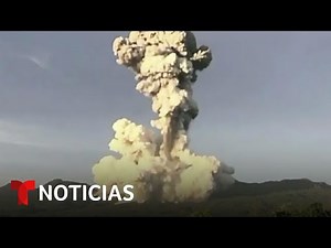 En video: El momento exacto en que hace erupción un volcán en Costa Rica | Noticias Telemundo