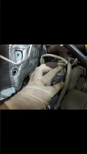 2016 ram 2500 turbo actuator replacement #dieselmechanic #mechaniclife #diesel